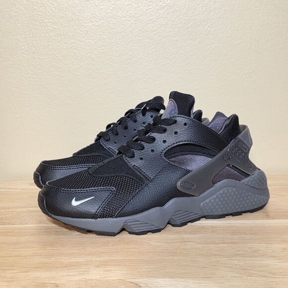 Nike Air Huarache Black Iridescent Logo FD0656-001 Men\'s Size 7 Women\'s 8.5 main image 8